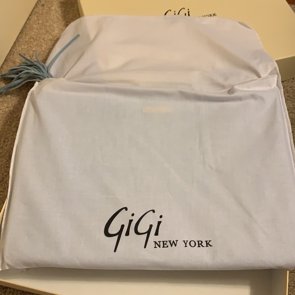 Gigi Uber Clutch in Hydrangea Python - Picture 7 of 7